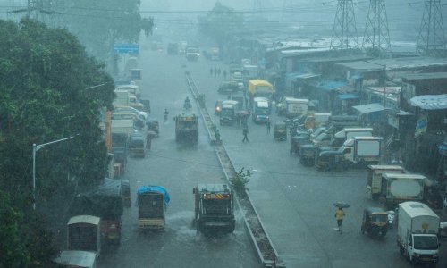 [FOTO] Bujica srušila kuću u Mumbaiju, najmanje 11 poginulih