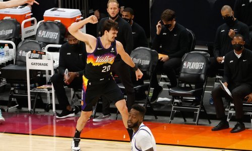Phoenix razbio Denver i MVP-a Nikolu Jokića kao nitko dosad! Chris Paul odigrao za povijest NBA-a, a Dario Šarić digao publiku na noge zakucavanjem i tricama