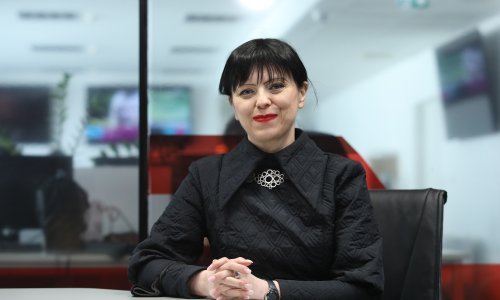 Holy o SDP-u: Nisu trebali ubijati kravu zbog jedne šnicle