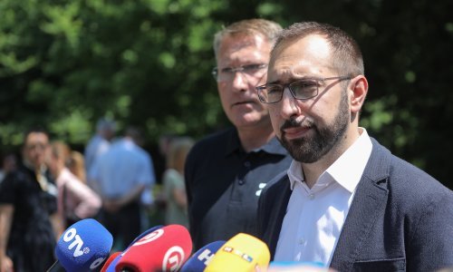 Tomašević tvrdi da Zagreb dosad nije bio dobar partner u obnovi, a za pregovore s SDP-om kaže: Vjerujem da ćemo u četvrtak konstituirati Skupštinu
