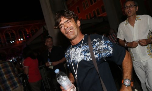 Poznati pjevač s Hvara uhićen zbog uzgoja marihuane i prijetnje susjedu, a prijavljen i zbog dvojbene radnje u ćeliji