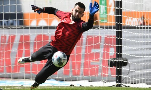 Češki izbornik uoči puta u Škotsku morao je promijeniti golmana, ali pozvao je čuvara mreže koji u prošloj sezoni nije branio ni minute?!