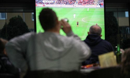 Prva utakmica Vatrenih: Grad Zagreb na određene lokacije šalje hitnu službu i veći broj redara, intenzivirana suradnja s policijom