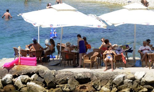 'Ratna zona' Ovčice: I treći dan zaredom na plaži se žestoko sukobili mladi Splićani, pojačan angažman policije