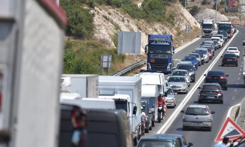 HAK: Jak vjetar na Jadranskoj magistrali, pročitajte koja su ograničenja u prometu