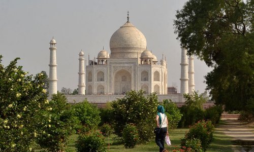 Monumentalni Taj Mahal ponovno otvoren za turiste, Indija ublažava mjere