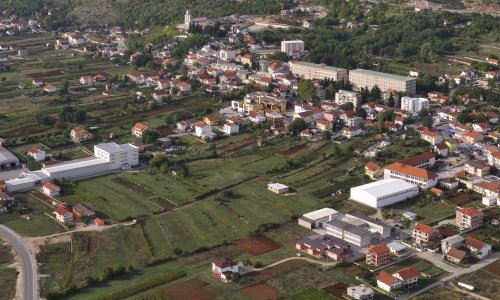 BiH: U skladištu tvrtke u Grudama zaplijenjen veći broj aviobombi