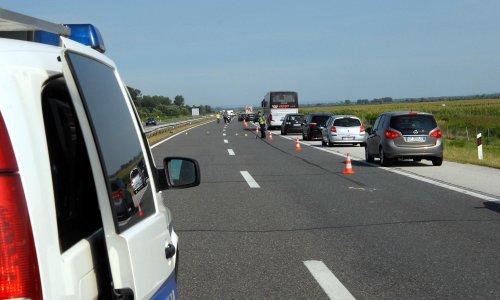 Policija na autocesti Zagreb - Lipovac ulovila muškarca koji je vozio čak 245 km/h te nekoliko njih koji su potegnuli 'samo' 200