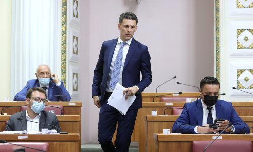 Vladajući u Saboru odbili amandmane za asistente u nastavi, sanaciju toksičnog otpada, izgradnju dječjih igrališta u siromašnim krajevima...