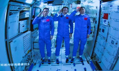 [FOTO] Kineski astronauti stigli na novu svemirsku postaju