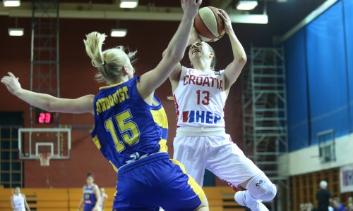 Težak poraz hrvatskih košarkašica na startu Eurobasketa; jake Francuskinje su slavile s čak 42 koša razlike...
