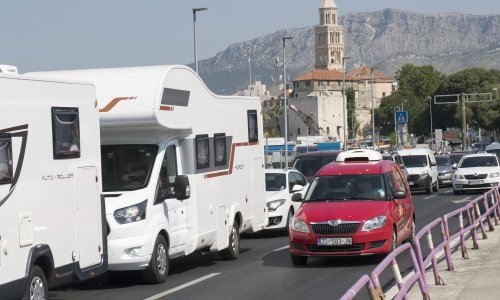 Za vikend 15,6 posto više vozila na autocestama i 25 posto više naplaćenih cestarina