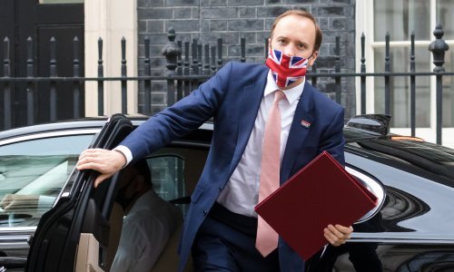 Potvrdio ministar: Britanija planira ukinuti samoizolaciju osobama koje su primile dvije doze cjepiva