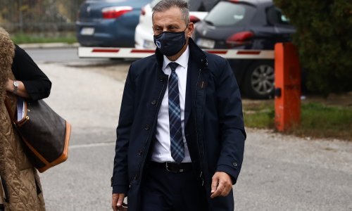 Uhićeni šef obavještajaca BiH-a predan Tužiteljstvu, prosvjed aktivista SDA