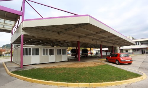 Autobusu kod Sinja u vožnji otpao kotač! Na sreću nema ozlijeđenih, no vozač je znao da je vozilo neispravno