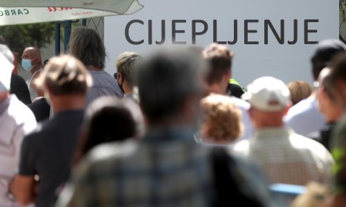 U Zagrebu kreće cijepljenje bez naručivanja i najave...HZJZ časti i koncertom Đanija Stipaničeva, fulali su jedino adresu