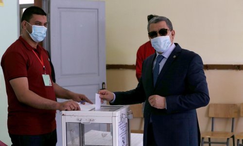 Alžirski premijer podnio ostavku