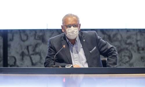 Covid potvrde na kraju turističke sezone mijenjaju maske, trebat ćete ih za ulaz u institucije i trgovine: 'Pandemija je, ljudi umiru'