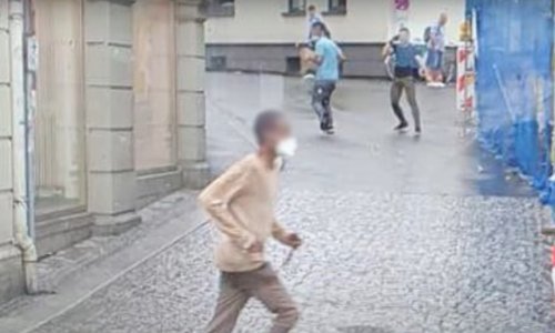 [VIDEO] Najmanje troje mrtvih i šestero ozlijeđenih u napadu nožem u Njemačkoj