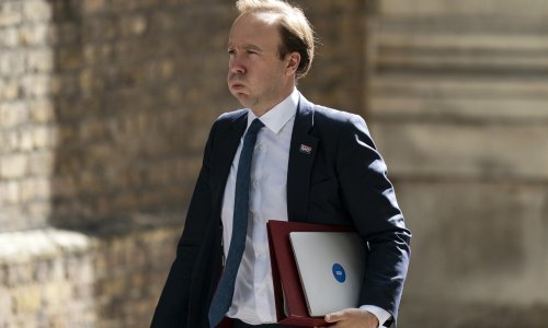 Britanska vlada istražit će kako je procurila Hancockova snimka na kojoj strastveno ljubi pomoćnicu