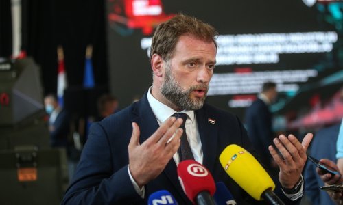 [VIDEO] Banožić o sukobima: Suradnja predsjednika i premijera mora ići u smjeru rješavanja problema