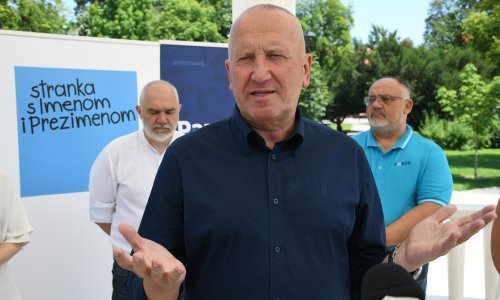 U novoj epizodi bitke za Srebrnjak maše se papirima u kojima se Nogala optužuje zbog milijunskih isplata i pogodovanja kćeri, a on sve negira i tvrdi: Frka ih je!