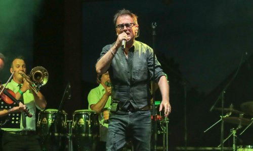 Svira se i pjeva na sve strane: Publika željna glazbe diljem zemlje uživala uz TBF, Gibonnija, Pavel, Ninu, Urbana, Stefanovskog…