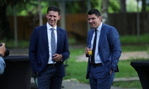 Mostovci Grmoja i Petrov tužit će Zagreb Pride: 'Pokrenuta je hajka! Kakva je to agresivna skupina ljudi pred kojima se ne smije izreći vlastiti stav, a da ne budeš popljuvan?'