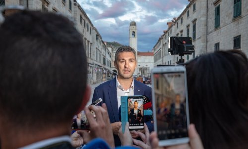Dubrovačkom gradonačelniku stiže na stotine prijetnji smrću zbog izjave da antivakseri cijepljene smatraju budalama: 'Zbog čega ne slušamo liječnike?'