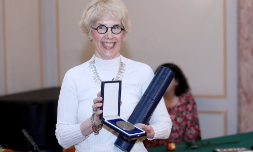 Ladi Čale Feldman uručena nagrada Marko Fotez za knjige posvećene istraživanju hrvatske drame i kazališta