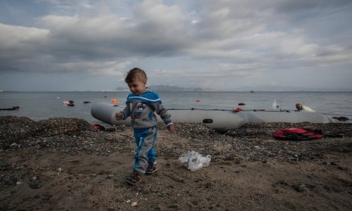 Najmanje 21 migrant stradao nakon potonuća broda kod Tunisa