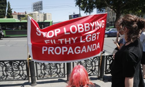 [VIDEO] LGBT+ aktivisti otkazali povorku ponosa nakon krvavih napada u Tbilisiju