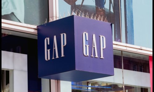 Modni div na koljenima: Gap zatvara sve trgovine u Velikoj Britaniji i Irskoj, a jedini spas im je Kanye West, čija se kolekcija očekuje krajem godine