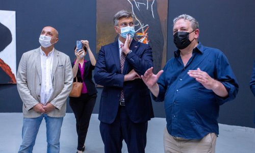 Premijer Andrej Plenković i ministrica Obuljen Koržinek obišli izložbu 'Murtić 100'