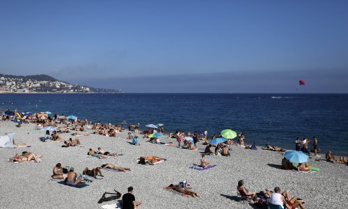 Upozorenje iz Francuske: Delta varijanta bi mogla uništiti ljeto