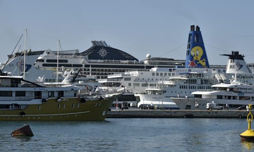 U Splitskoj zračnoj i trajektnoj luci ovog vikenda rekordnih 78.000 putnika