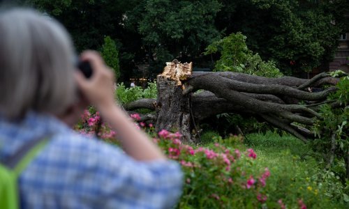 Poplave i evakuacije zbog oluje u Poljskoj: Stotine kuća ostale bez krovova, ozlijeđeno dvoje djece