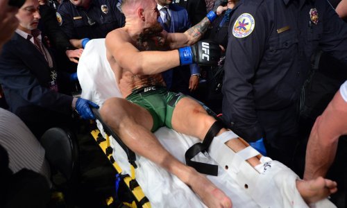 Glavna borba između Conora McGregora i Dustina Poiriera završila na način na koji nitko nije želio; kada će uopće normalno hodati?