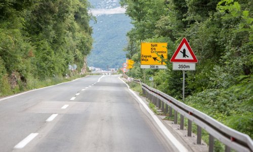 Na Jadranskoj magistali kod Bakra vozi se usporeno zbog nesreće