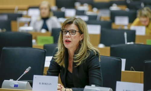 Borzan: Aviokompanijama treba pomoći samo ako vrate novac putnicima