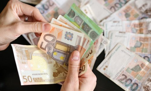 Eurobarometar objavio istraživanje o uvođenju eura u sedam članica EU-a: Evo kako dišu Hrvati