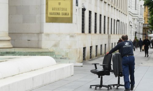 HNB nabavlja oklopljeno vozilo za 12 milijuna kuna, mora biti neprobojno na metke, nosivosti do 17 tona...