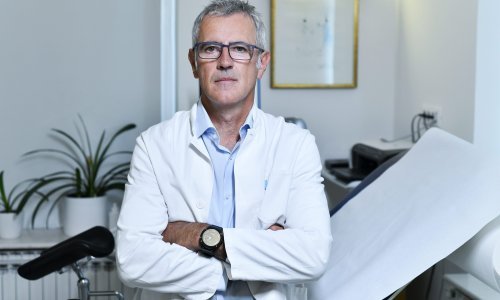 Razgovarali smo sa stručnjakom o raširenom mitu da cjepivo protiv Covida-19 uzrokuje neplodnost: Nema dokaza za to, kaže i otkriva što savjetuje svojim pacijenticama