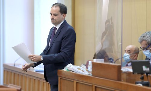 Malenica u radnu skupinu za Zakon o sprečavanju sukoba interesa stavio profesore koji su mu ocjenjivali doktorat
