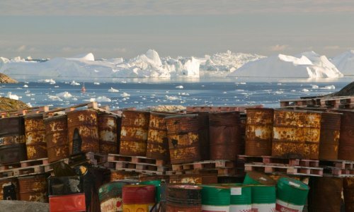 Ispod leda kriju se milijarde barela nafte za kojima tragaju najveće svjetske kompanije. No, Grenland je odlučio reći stop