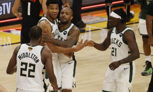 [FOTO] Kakav preokret u velikom NBA finalu; Milwaukee Bucksi stigli korak do titule, a šestu utakmicu igraju kod kuće