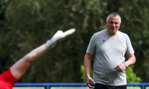 Hrvatski trener odmah osvojio simpatije 'Manijaka', a jedna pjesma vratila ga je u vrijeme kada je igrao za Dinamo