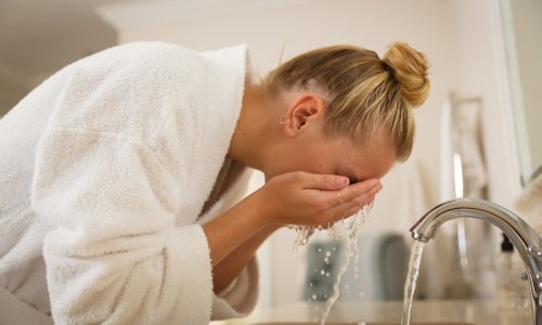 Znate li zbog čega jutarnje umivanje i nije tako dobra ideja?
