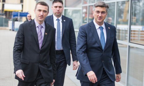 Donacije strankama: Plenković uplatio HDZ-u 20.000 kuna; Penavi donirao imenjak i prezimenjak