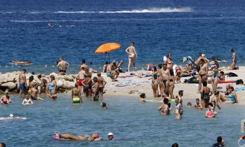 Očekuje nas sunčana i sparna nedjelja, ali i pljuskovi i grmljavina